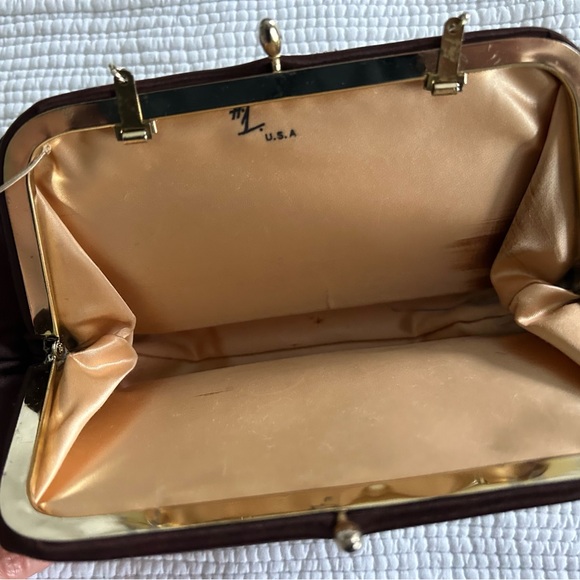 Burgundy/Brown Vintage Satin Clutch Purse with Gold Chain Detail & Coin Pouch - Picture 5 of 12